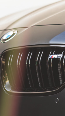 visualcocaine:  M5 iPhone 5 Wallpaper by