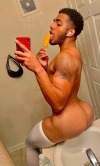 :THIC BOI LEMAR @lemdathickie Follow Blaqhomme adult photos