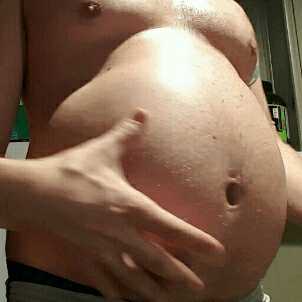 chaserpup83:New Vid 4/23/17 “Exjock Bloat”The off season is over and its time for this pig to be eva