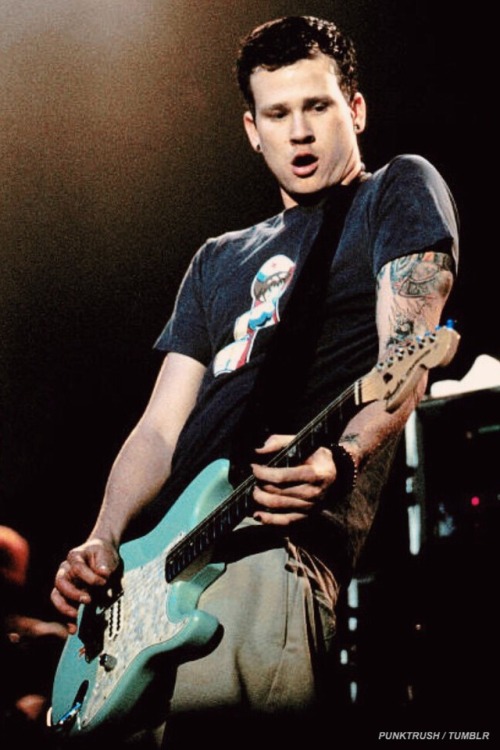 punktrush:Thomas Matthew Delonge