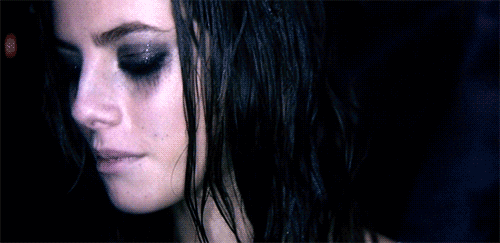 cocainegypsy:  effy ♡
