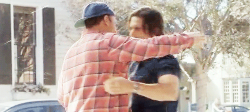 daydreamsandwhispers:Luke and Jess + hugsbffs