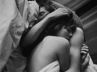 apassionateman:  Sunday snuggles last all day long