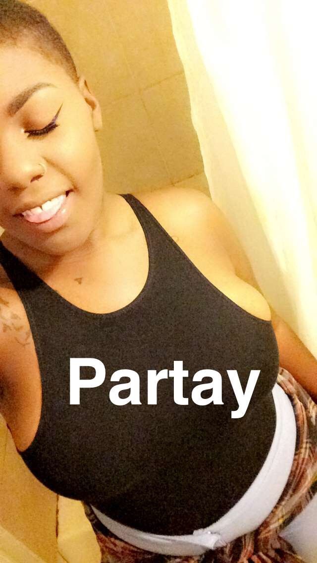 ssymonesays:  Random photoset 👋🏾