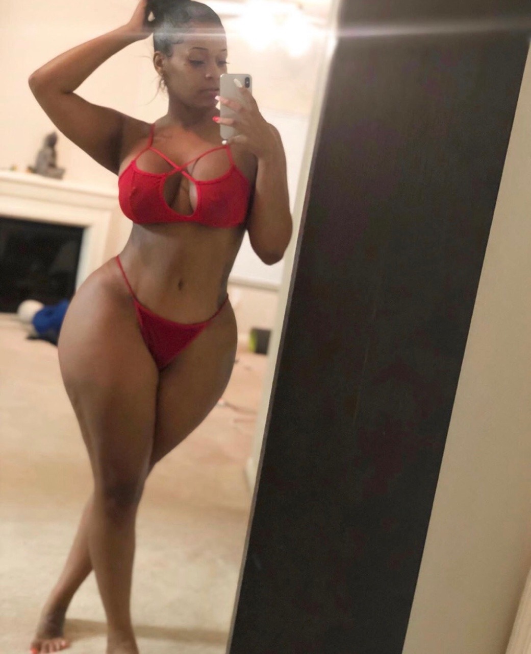 thequeencherokeedass:Join her xxx onlyfans.com/Jaylap to see her anal sex vids 