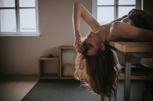 no-uggos:  Laura Scharnagl