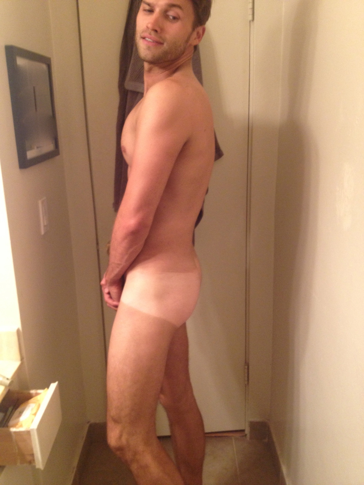 hotfamous-men:  Tom Schwartz
