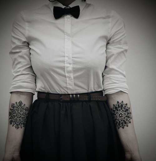 tittie-kittie:  Tattoo blog 