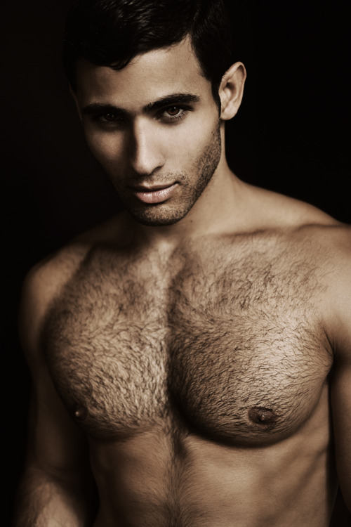 real-hot-arab-guys:  