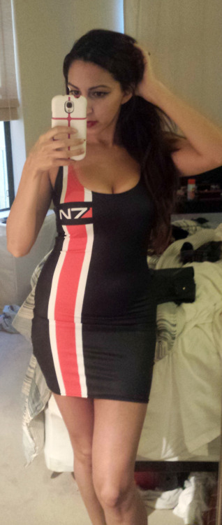 geekpinata:  I’m totally and utterly obsessed with this dress, as you can tell. I think I feel incredibly confident in it because I feel like I can be Commander Shepard in it. I feel awesome and bad ass (I can’t imagine how I will feel one day in