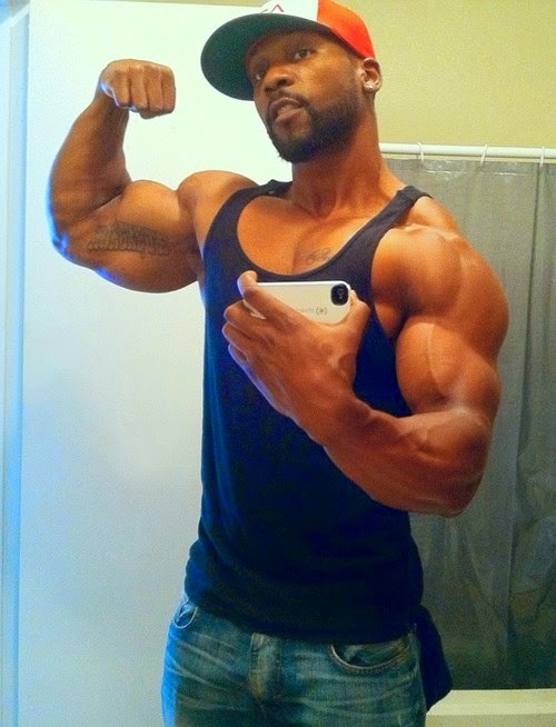 Dam mmm he so sexy brother