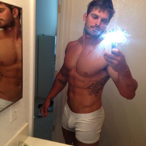 guystease: Zack Dudley sporting a hot underwear bulge and VPL