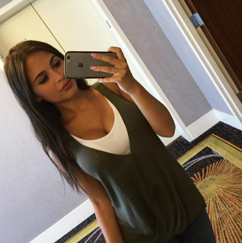 Hot Chicks and More