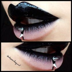 makeupbag:  http://makeupbag.tumblr.com/