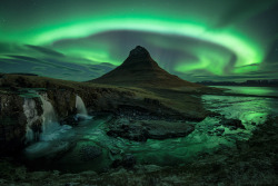 brutalgeneration:  Kirkjufell, Iceland (by www.davidclapp.co.uk) 