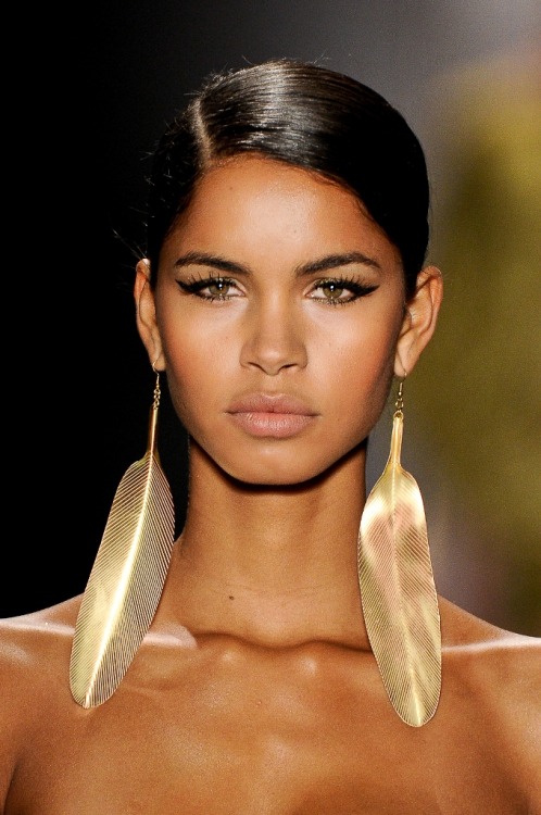 thevsangelz:  Agua de Coco S/S 2013- Daiane Sodre