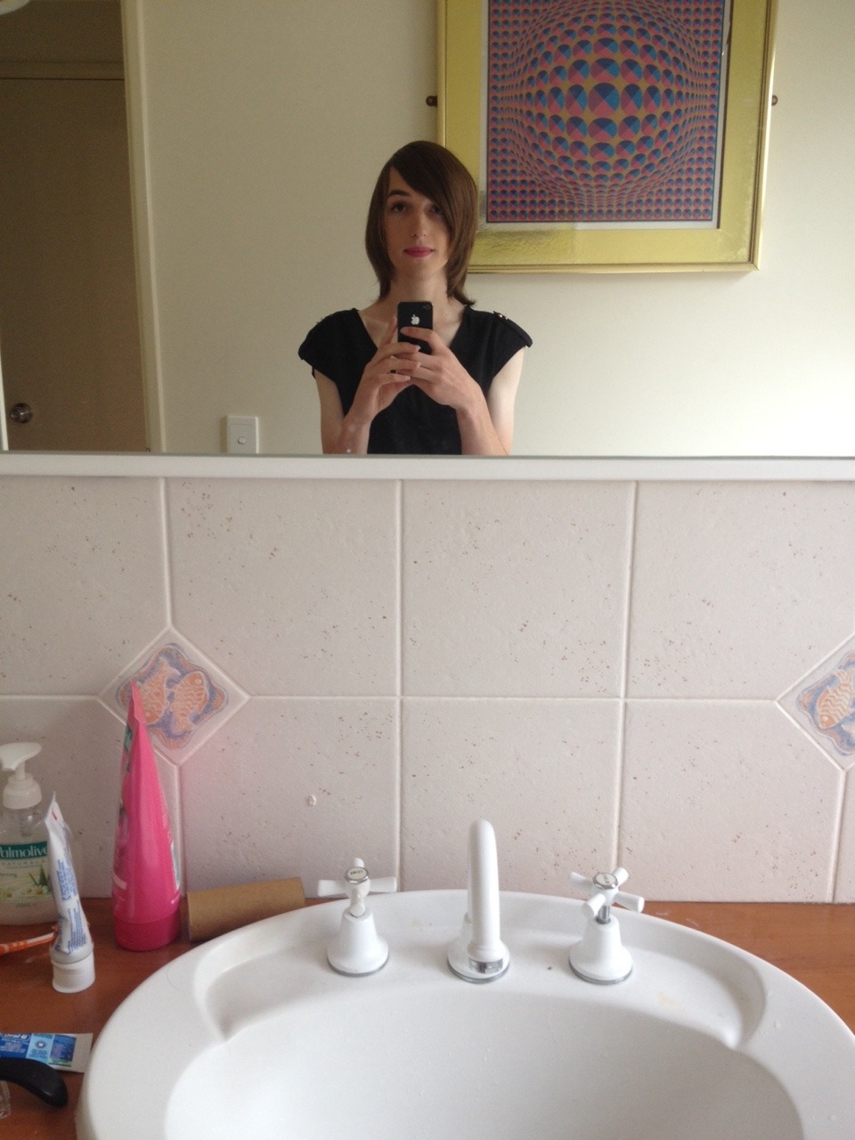 toyingwithcorsets:  Tried makeup on again; I’ve never felt so content with myself!