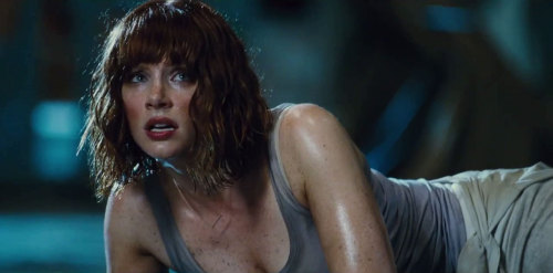 Watch the new Jurassic World TV spot right here.