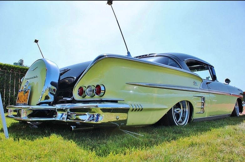 HOT RODZ & PINUPS