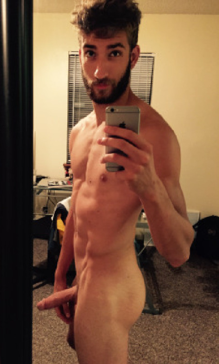 See more nude men showing their cocks and bodies over at Gay Cam Studs