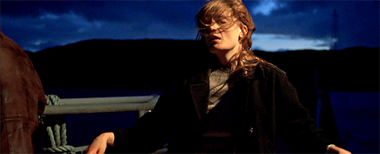 skyofsong:Florence Welch in The Odyssey (2016) dir. Vincent Haycock