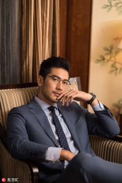 ablogthingy: hotdogcouch:  magnusbane-aleclightwood: Godfrey Gao at Love Is A Broadway Hit Press Conference   please   He’s all dressed up for our wedding ❤️ 