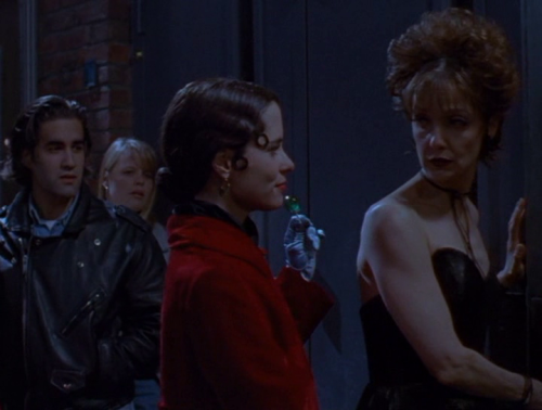 heirloombabydoll:Party Girl (1995), dir. Daisy von Scherler MayerParker Posey looks