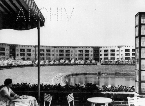 mikasavela: Images of Großsiedlung Britz and Hufeisensiedlung (Horseshoe Settlement) by Bruno Taut,