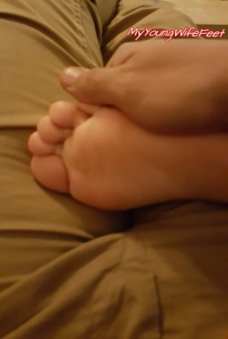 myyoungwifefeet:  Hey guys !! Thank you for