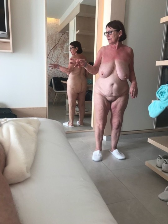 fire0001:  Baby, just wait in bed.  Grandma will be right there 