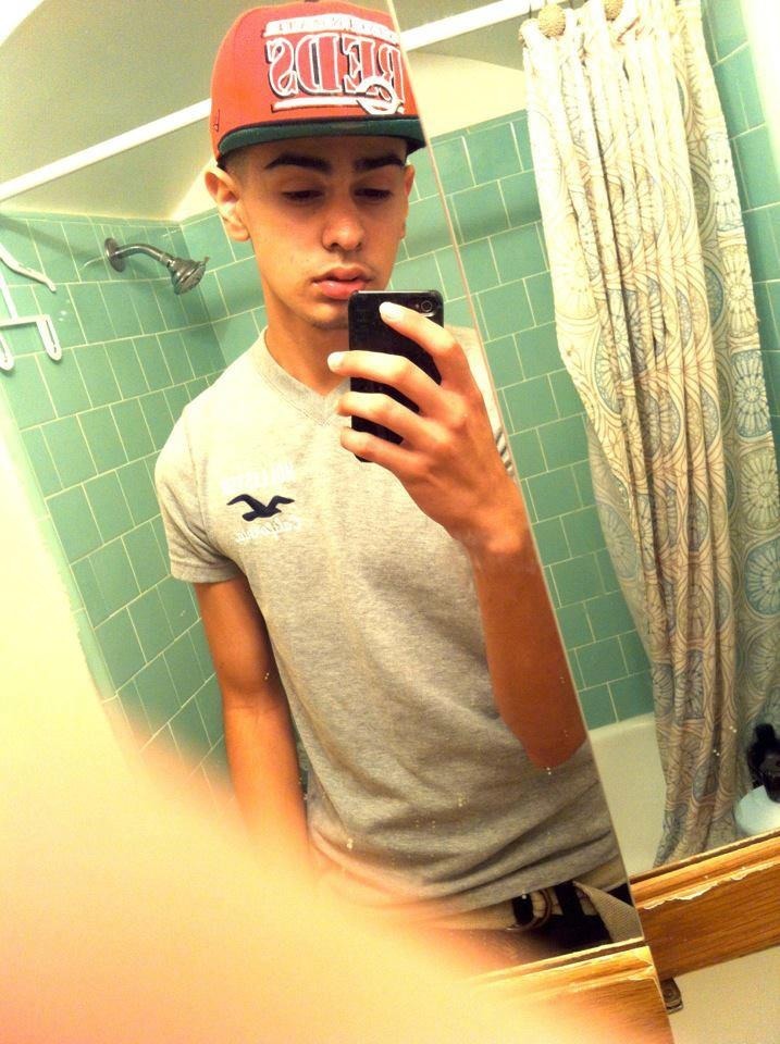 omgexposethestraightboys:  Michael Michel   HOW TO SUBMIT?  Kik: expose.the.boys