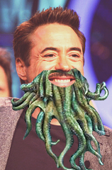 creepy-rainbow-pasta:  downeiy:  today my mom accidentally said robert davy jones