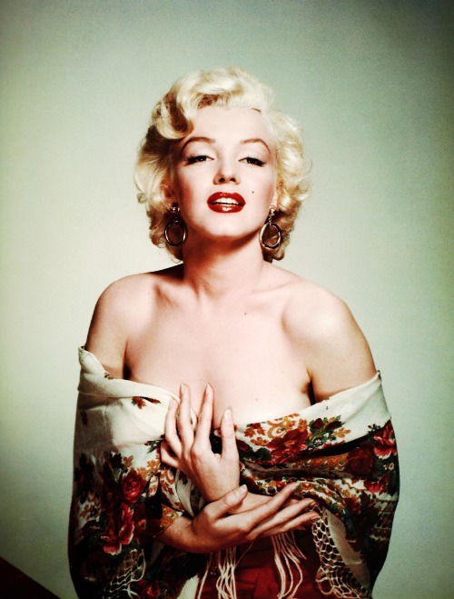 eternalmarilynmonroe: Marilyn Monroe in 1952 © Nickolas Muray.
