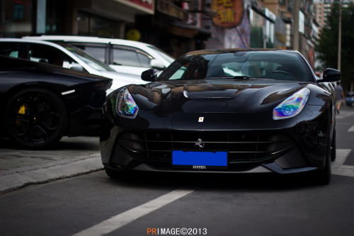 exost1:  automotivated:  F12 Berlinetta (by Webb Cheung)