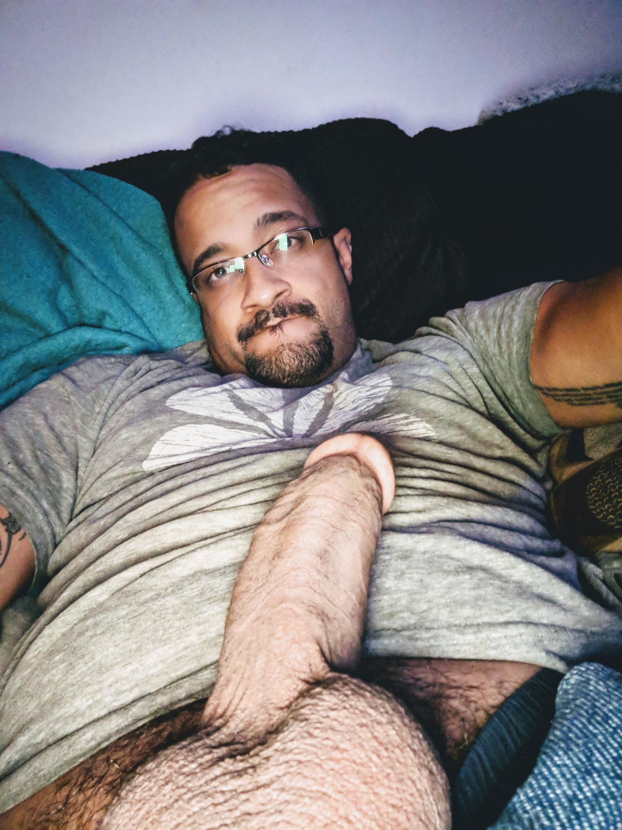 cubrocker86:      Hey Monday! Here’s some big ole cock in your face! “Cuuuuuuum