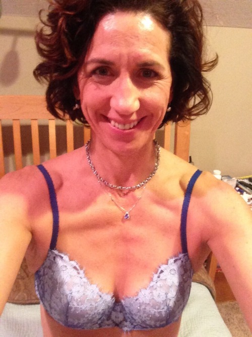 jhart2u:hotwife45:  Selfie she sent me today   Hotwife45… Grab Your Selfie Stick Boys!