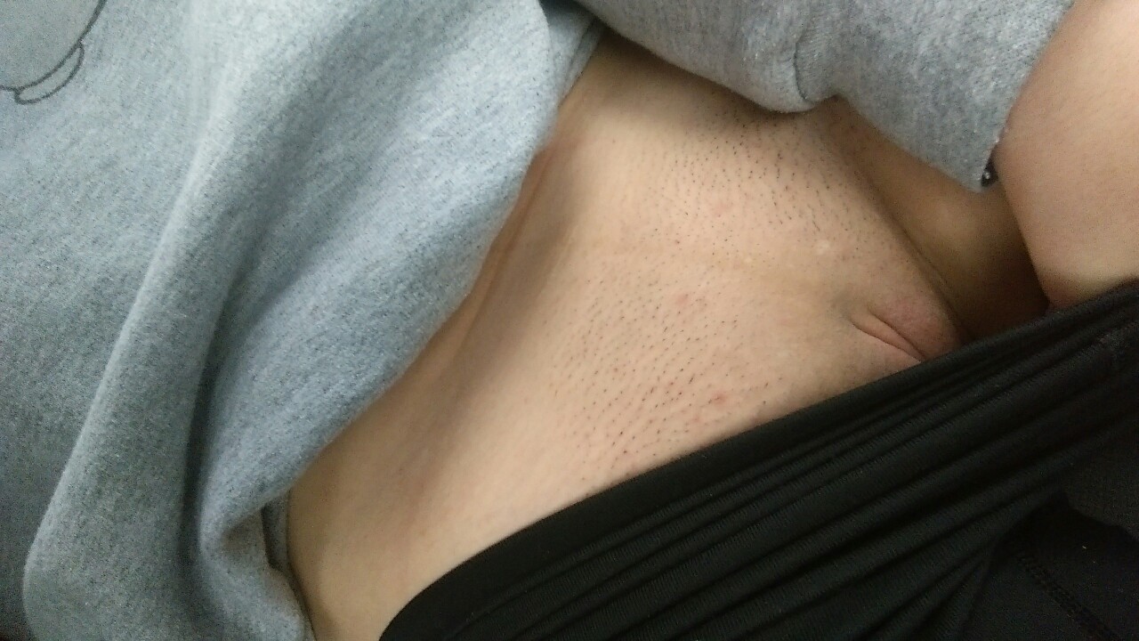 myboxofpleasures:  Chilling in my car between classes and I’m pretty bored ;P so