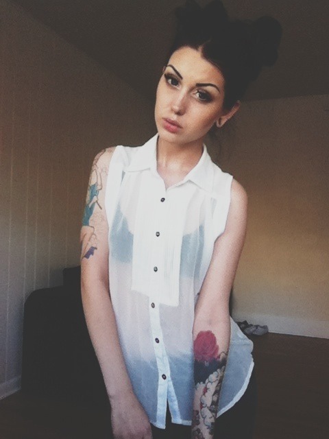munroeink:  nonelikerae:  tattoo blog x  tattoos and piercing blog 