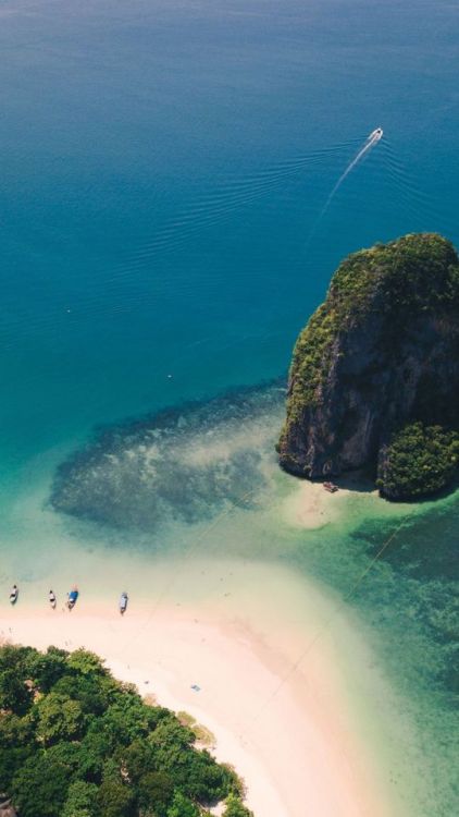 Bird eye view, beach, Ao Nang, Thailand, 1080x1920 wallpaper @wallpapersmug : ift.tt/2FI4itB