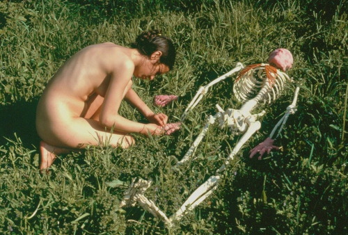 triste-le-roy: On Giving Life (Ana Mendieta, 1976).(via Sleek)