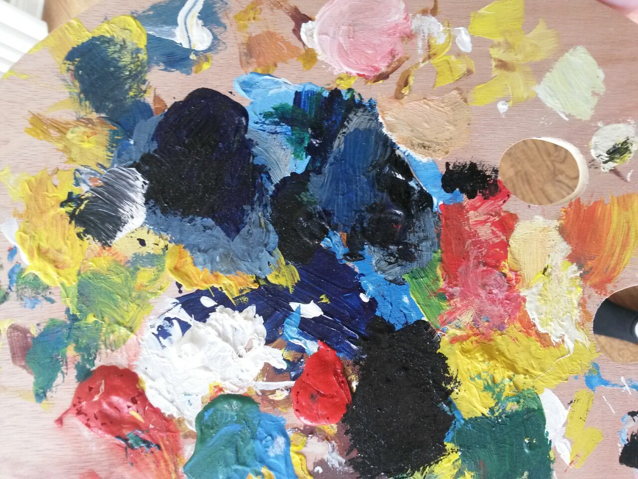 peachymonet:  when your palette turns out better than ur actual painting  