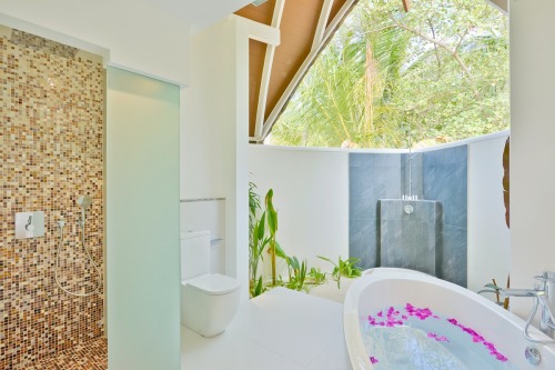 scorpiotoy:  luxuryaccommodations:  Top 10 Open Air Bathrooms Our picks for the most amazing open air bathrooms ever created in hotels and resorts across the world. 1. Rain shower and outdoor bathtub at Zanzibar White Sand Luxury Villas & Spa 2. Open