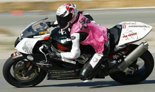 kimy34:  Girls biker 🎀💅💋💪🔨🔧🚥🚧🏆👠👜👍