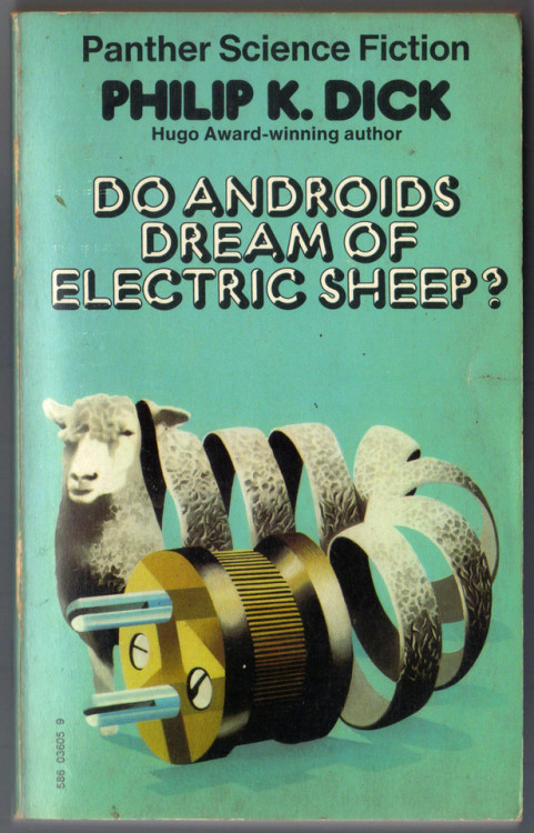 aranazo:Do Androids Dream of Electric Sheep? by Philip K. Dick.