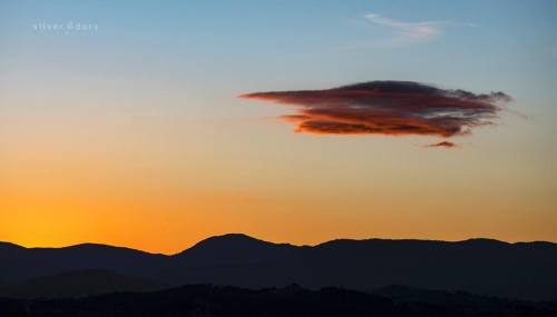 Golden hour (with mothership) - sunset behind the Brindabella Ranges #canberra #brindabellas #brinda