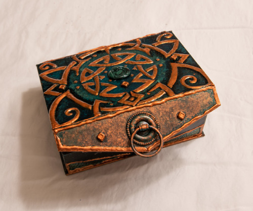 Filigree Boxes &ndash; RWN 2019I upcycled some old hearing aid boxes (they were terrible hearing aid