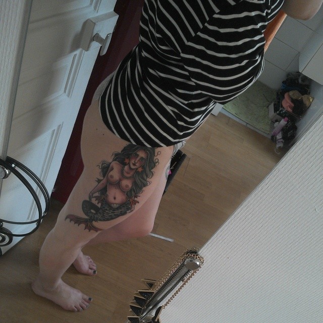 semprasuicide:I can’t get enough of my new tattoo