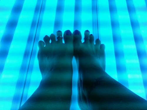 Tanning the toes