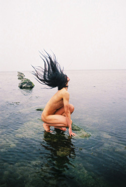 ohthentic:  aewski:  Ren Hang  go queer 