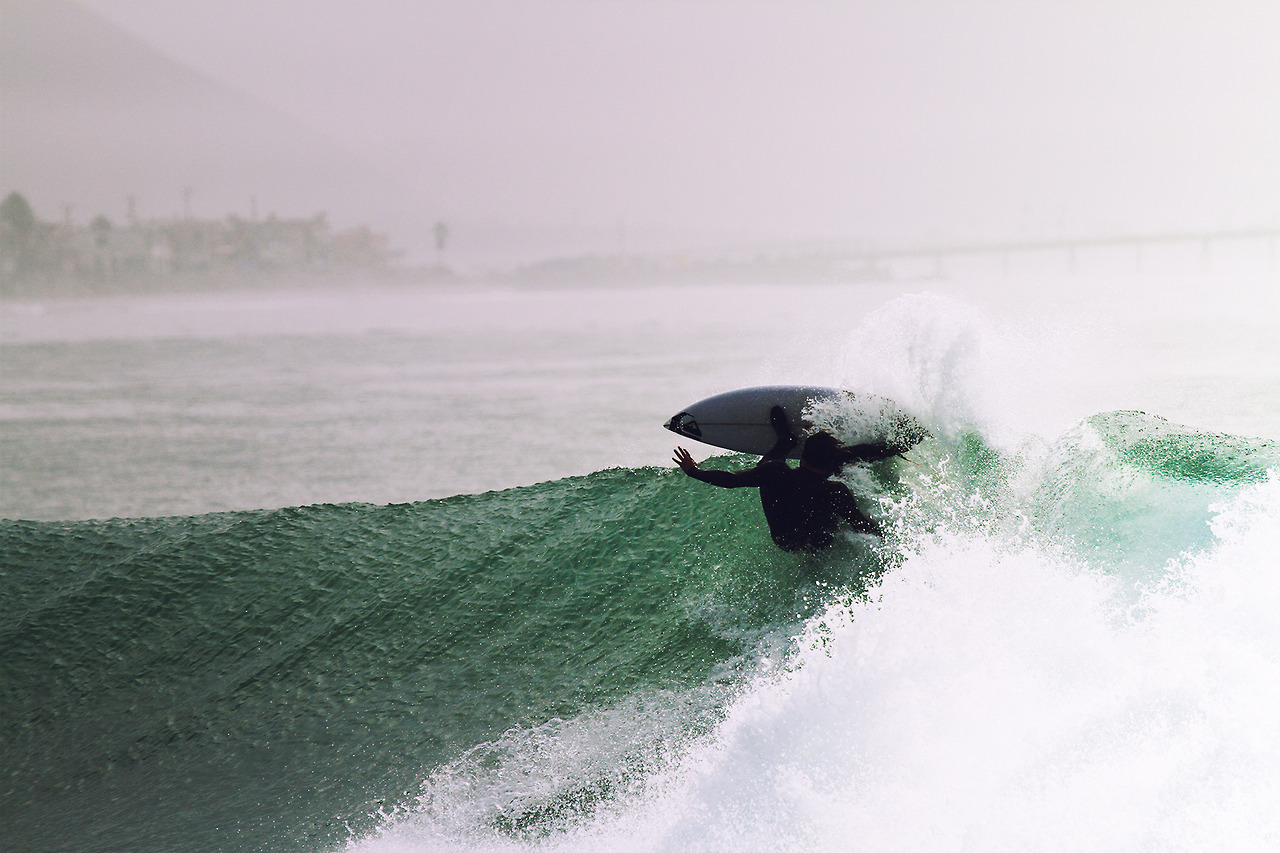 Captain Fin Co. 選手 Dane Reynolds 在 Rincon